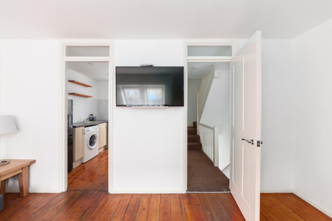 White City Apartment ลอนดอน ภายนอก รูปภาพ
