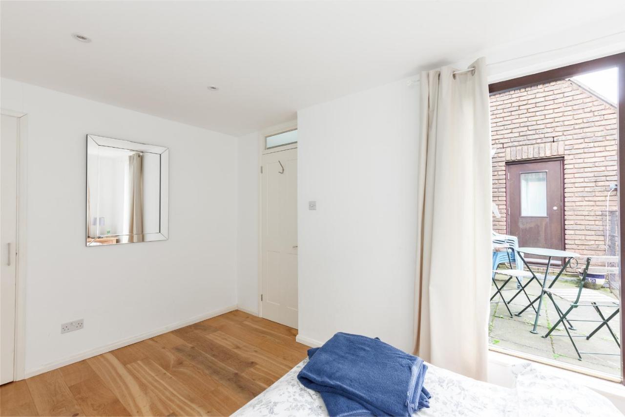 White City Apartment ลอนดอน ภายนอก รูปภาพ
